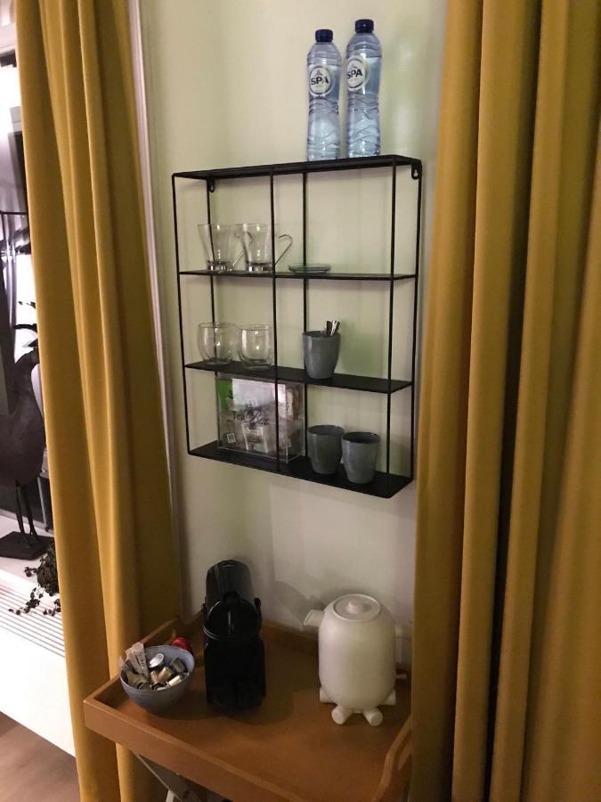 B&B Logeren Bij De Burgemeester Stad aan 't Haringvliet Esterno foto
